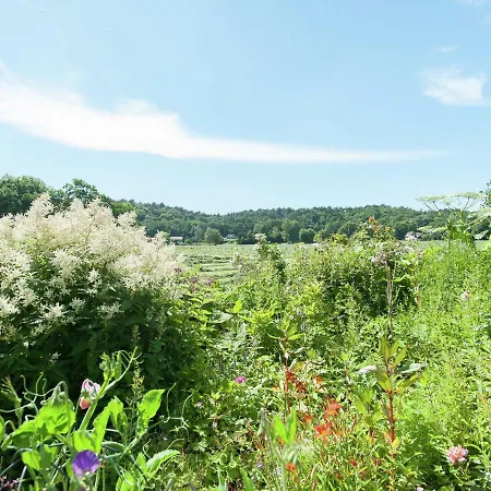 Graceful Holiday In With Fenced Garden 펜션 *
