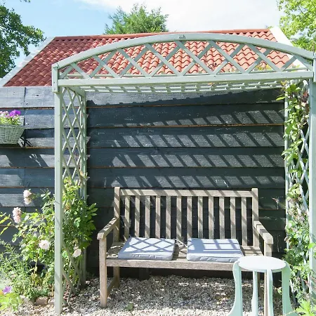 펜션 Graceful Holiday In With Fenced Garden *