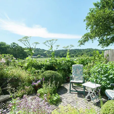 Graceful Holiday In With Fenced Garden * 슐